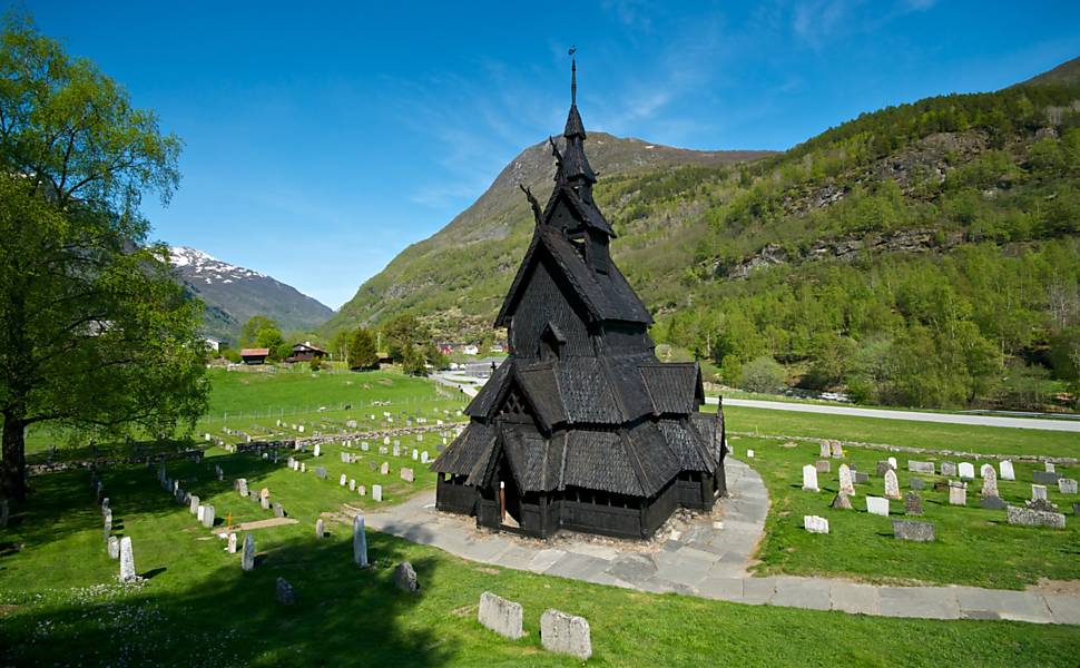 Freya, morsa morta sem necessidade, ganha memorial na Noruega