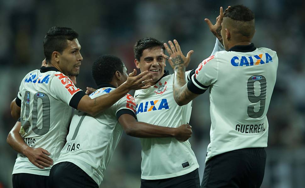 Corinthians x Inter - 23/04/2018 - Esporte - Fotografia - Folha de S.Paulo