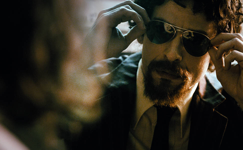 Lucci Ferreira vive Raul Seixas em "Não Pare na Pista", filme sobre Paulo Coelho