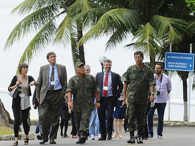 CNV visita base militar Ilha das Flores em São Gonçalo (RJ)