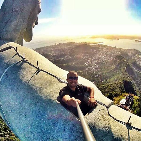 "Selfie" on the Head of Christ the Redeemer