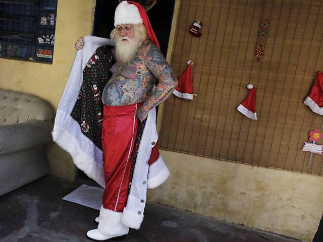 Papai Noel tatuado