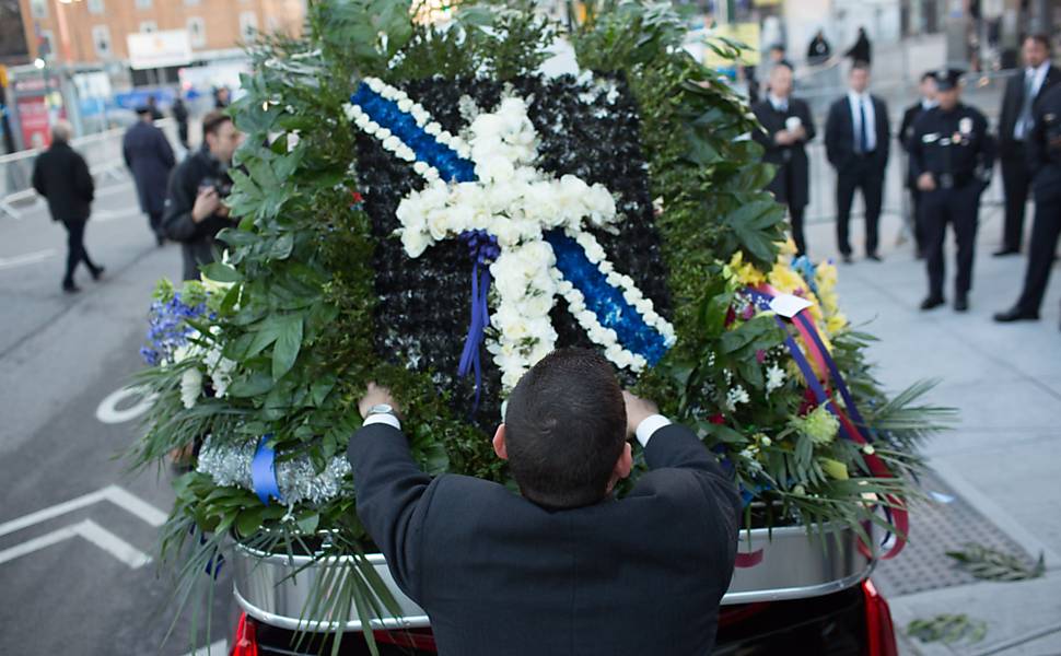 Funeral do policial Rafael Ramos em NY