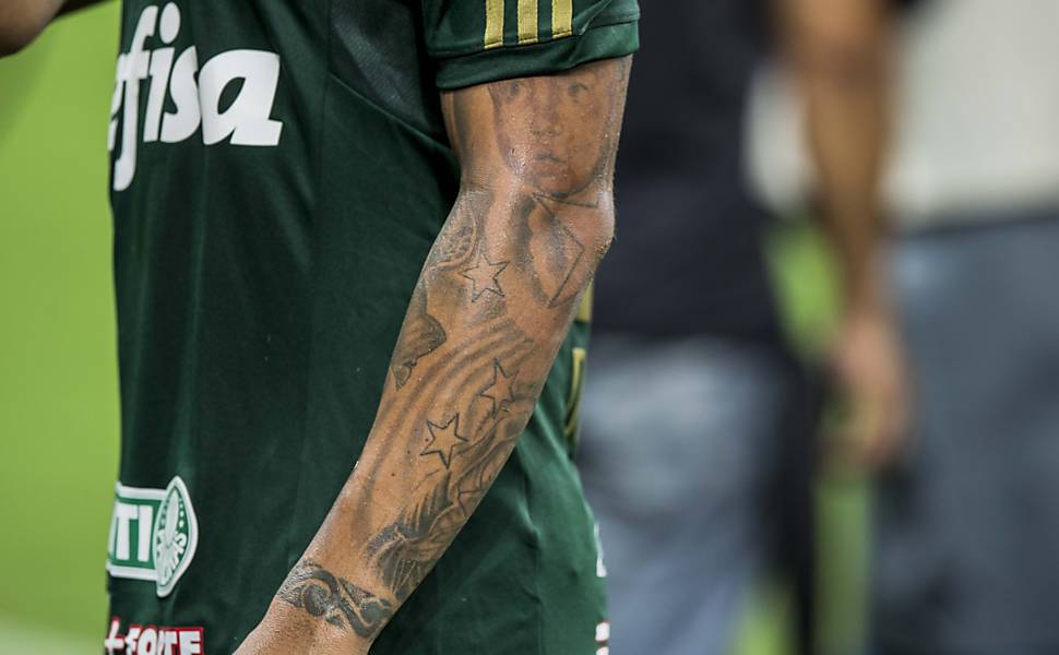 Tatuagens De Dudu E Guerrero 19022019 Esporte Fotografia Folha De Spaulo 7154