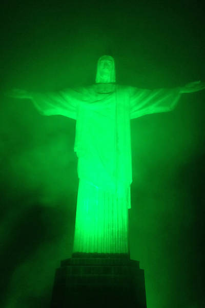 Pontos turísticos ficam verdes para o St. Patrick's Day