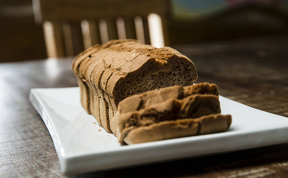 SABOR DE SAÚDE: australiano, com farinha de arroz e féculas de batata e mandioca; NOTA MÉDIA FINAL: 3,8; sai por R$ 10,80 (500 g). Av. Fagundes Filho, 923, Vila Monte Alegre, tel. (11) 2872-0500