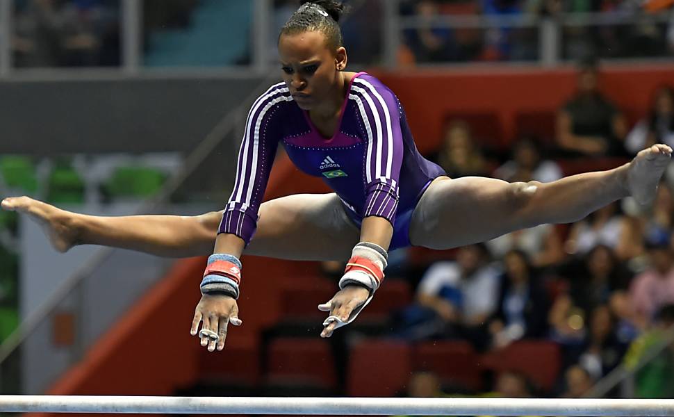 Rebeca Andrade supera Simone Biles e conquista o ouro no salto no Mundial  de Ginástica Artística - Jogada - Diário do Nordeste