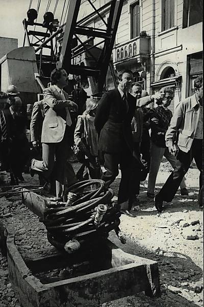 O governador José Maria Marin durante visita às obras da estação Santa Cecília da linha vermelha do Metrô, em São Paulo
