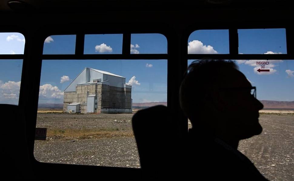 O núcleo radioativo do Reator DR em Hanford Site, um dos nove reatores nucleares construídos a fim de produzir plutônio para armas nucleares, agora está encapsulado em concreto