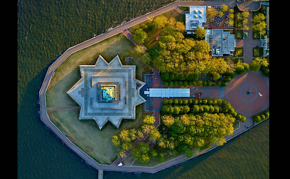 Fotógrafo conhecido por suas imagens aéreas faz série de fotos de Nova York vista de cima