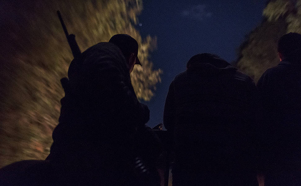 Caça ao javali durante a madrugada, na zona rural de Monte Azul Paulista. Grupo de caçadores faz o abate controlado desse animal