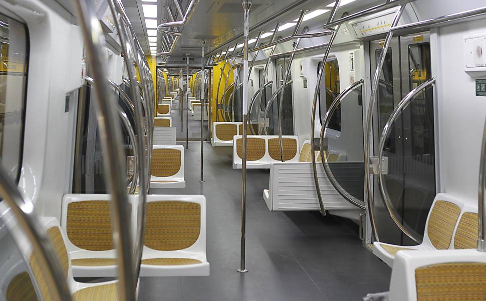 São Paulo (SP): a Linha 4-Amarela do Metrô é a primeira do continente com sistema driveless (sem condutor). A tecnologia permite que os usuários percorram um trajeto que levaria 20 minutos em cerca de 3 minutos, de acordo com a Siemens, que forneceu o sistema