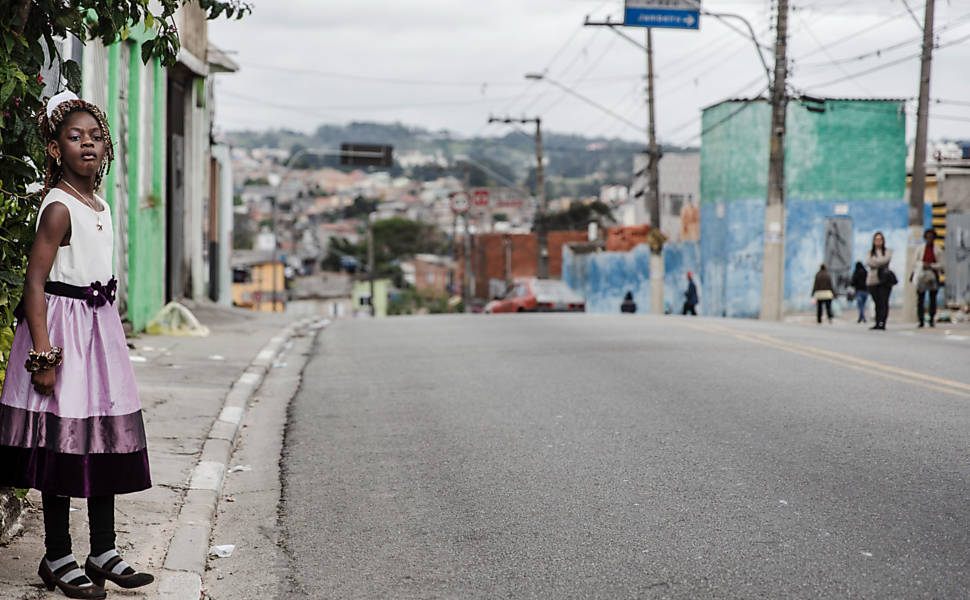 Estrangeiros nas ruas de Guaianases