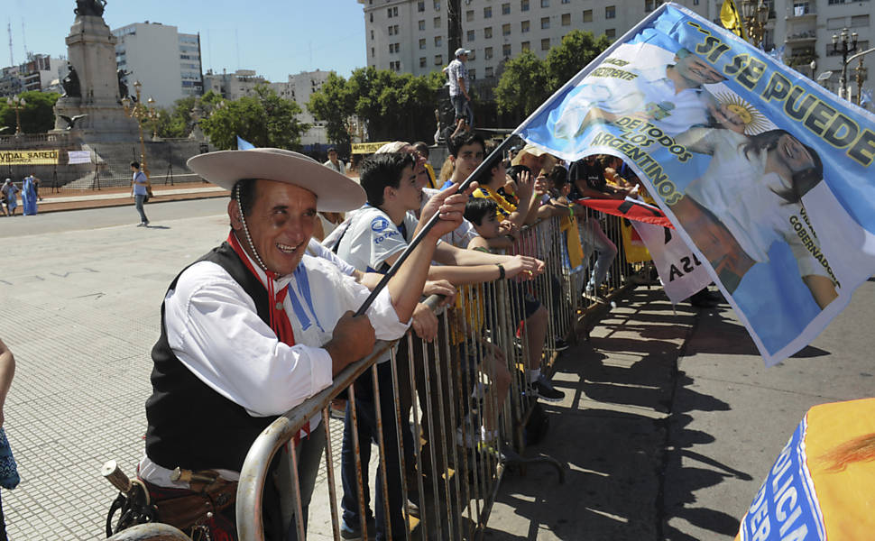 Ele fará o juramento para o cargo no Legislativo antes de receber a faixa e o bastão presidenciais na Casa Rosada