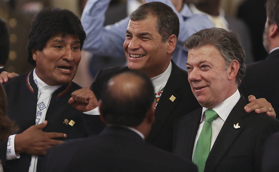 Os presidentes Evo Morales (Bolívia), Rafael Correa (Equador) e Juan Manuel Santos (Colômbia) participam da posse de Macri