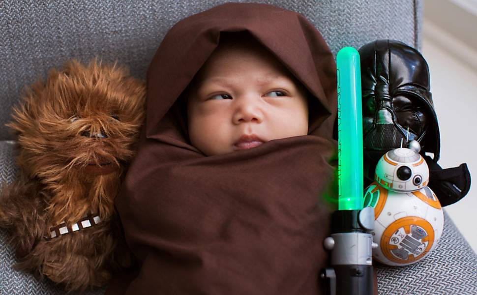 Mark Zuckerberg transforma a filha em pequeno Jedi