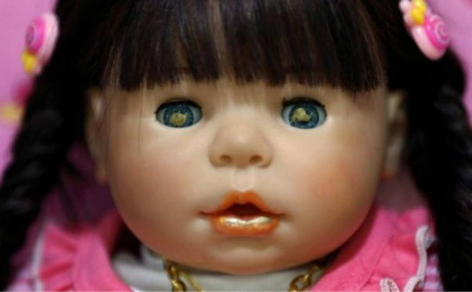 A estranha febre das bonecas 'sobrenaturais' na Tailândia