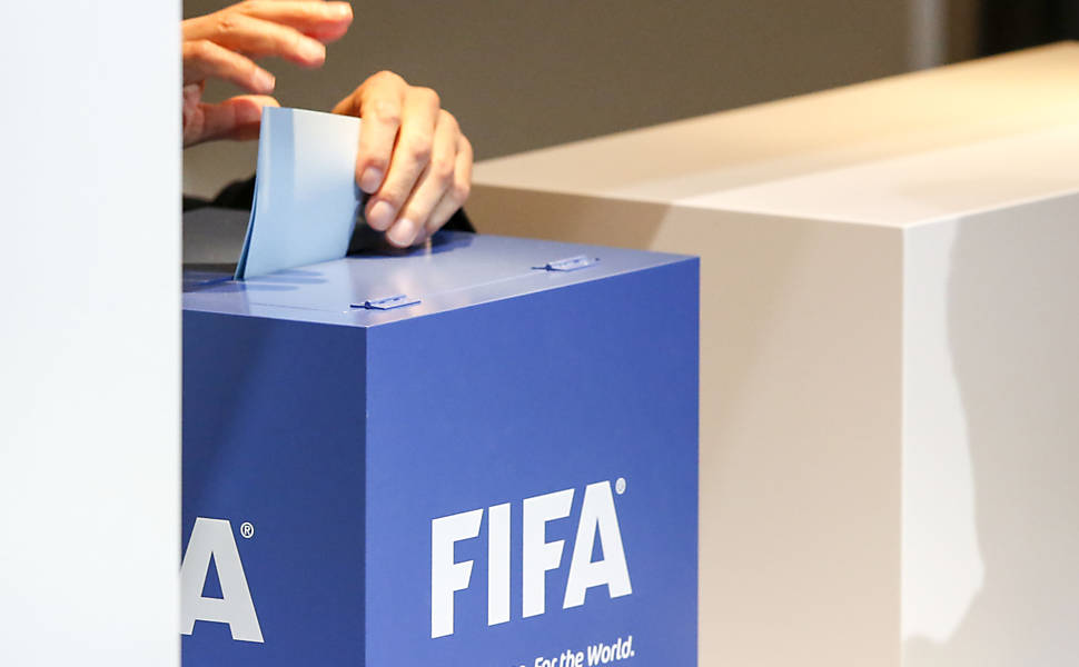 Urna de votação para a presidência da Fifa