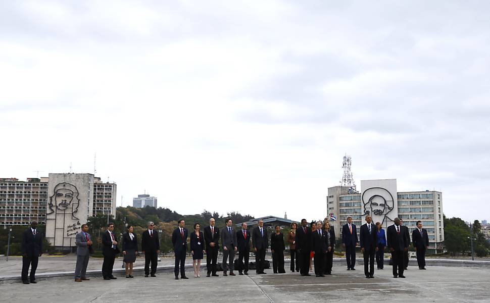 Barack Obama durante homenagem a José Martí, herói da independência cubana, na Praça da Revolução, em Havana