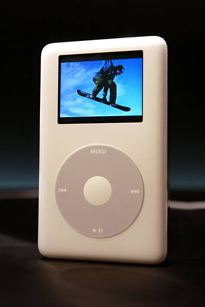 Apple anuncia fim do iPod após 20 anos - 10/05/2022 - Tec - Folha