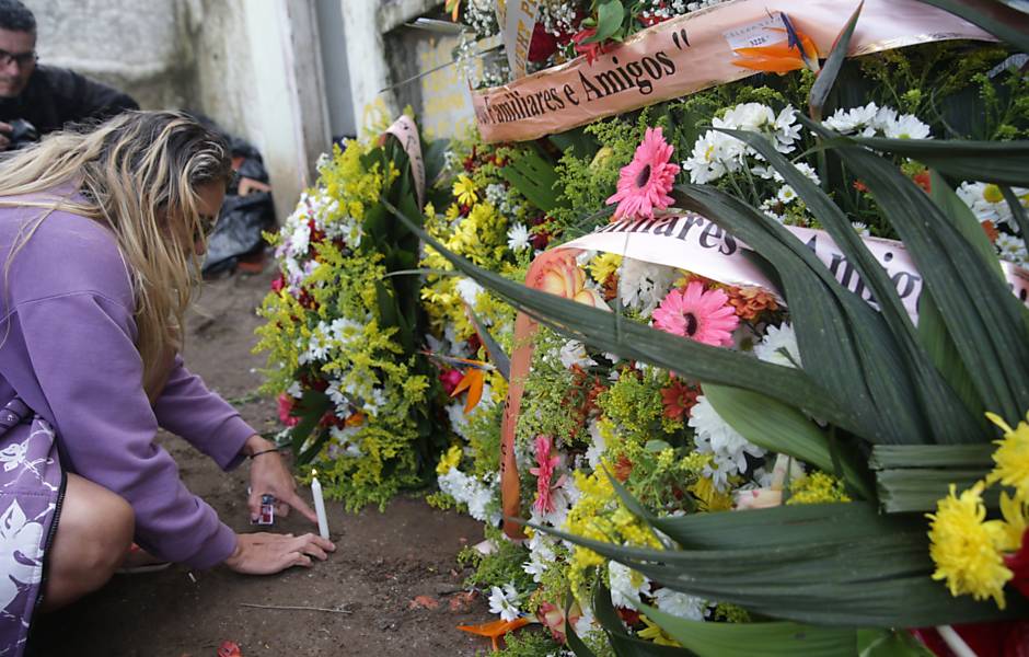 Velório de vítimas da tragédia na Mogi-Bertioga
