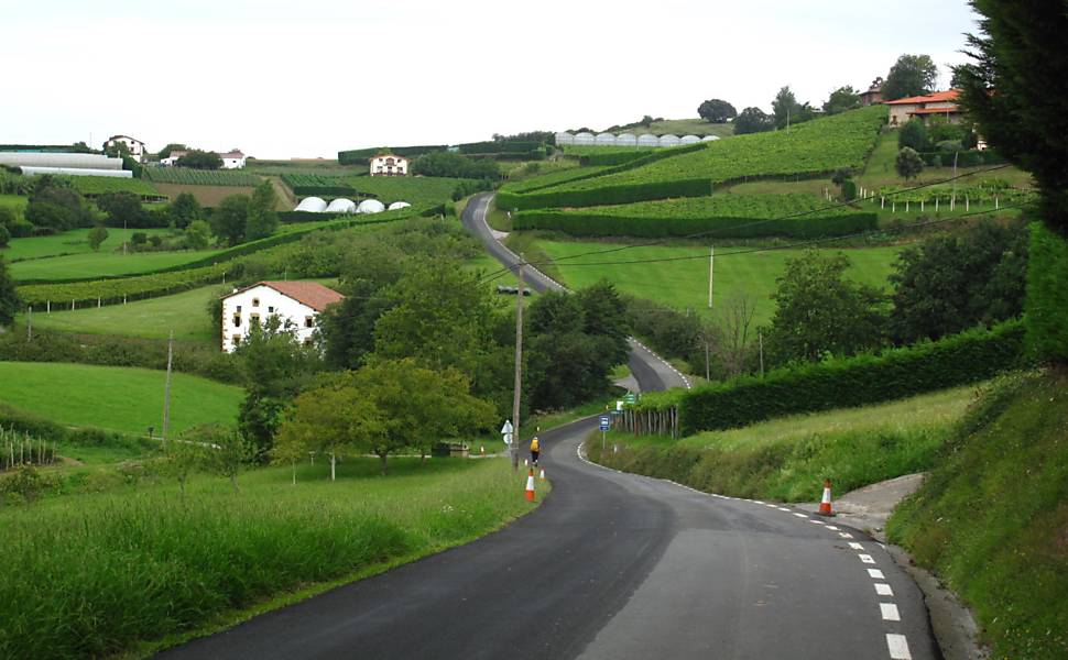 Mais acidentados, os Caminhos do Norte apresentam muitas paisagens, percorrem praias e montanhas, cidades grandes e pequenas e diferentes atrações por mais de 800 quilômetros em sua versão mais longa