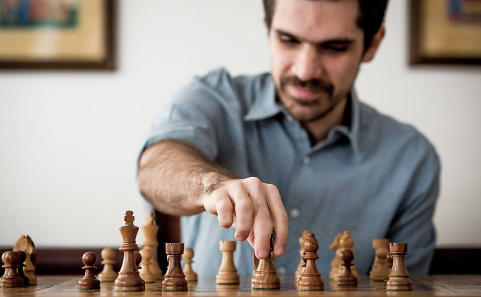 Saiba como jogar xadrez contra a protagonista de 'O Gambito da
