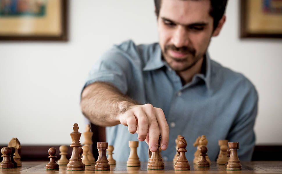 Krikor S Mekhitarian on X: Bora lutar para tentar mudar a situação do  xadrez brasileiro - vai rolar uma live agora às 14:30 com o Raffa Chess  para falarmos das nossas propostas