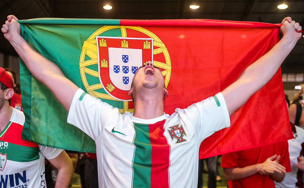 Comunidade portuguesa vibra com título da Euro