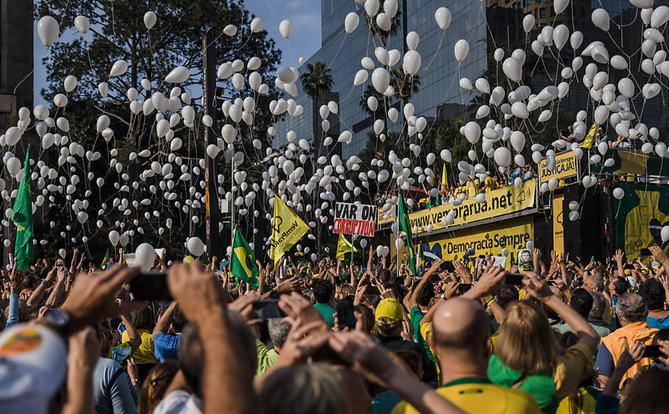 Protestos pelo Brasil