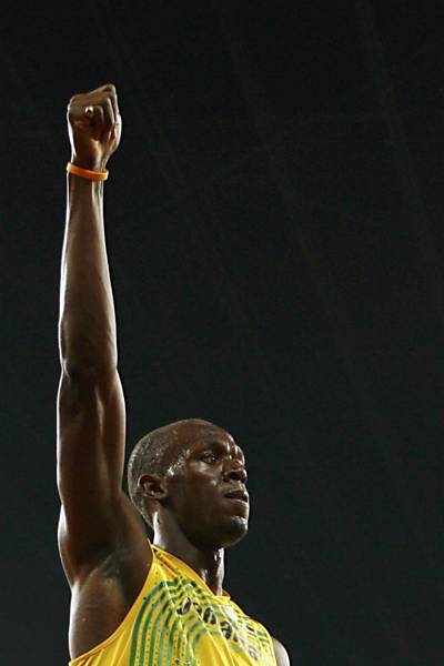 Bolt na final dos 4 x 100 m em Pequim (ele perderia a medalha devido ao doping do companheiro de equipe Nesta Carter)
