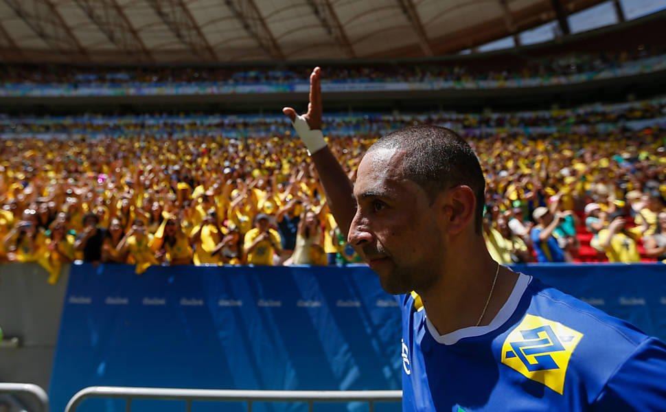 Serginho, bicampeão olímpico no vôlei: 'Não consigo me aposentar