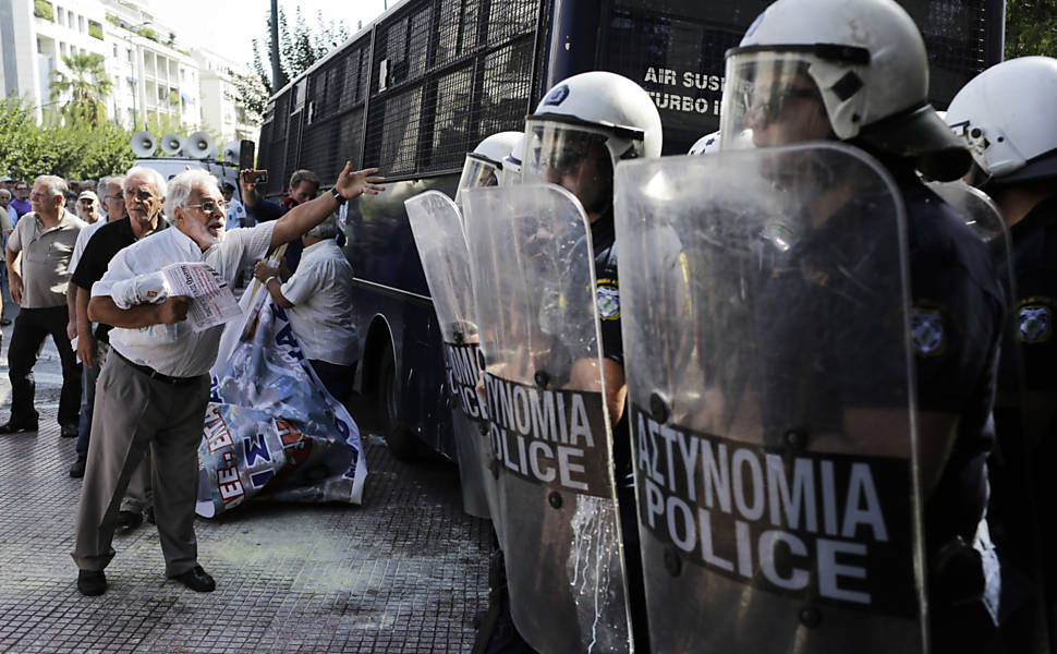 A manifestação ocorreu próximo ao escritório do Primeiro Ministro