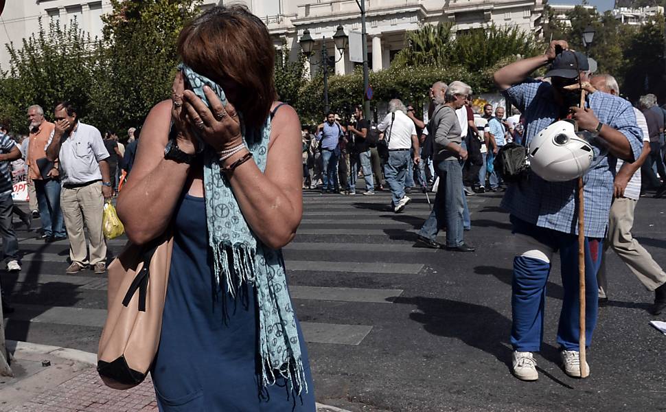 O gás de pimenta atingiu várias pessoas ao redor do local