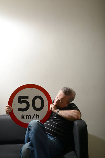 Advogado paulistano nascido no Ipiranga (zona sul), teve diversas passagens pela vida pública em cargos nomeados. Fundou a Juventude Janista aos 18 anos. Mais tarde, foi nomeado por Jânio Quadros a oficial de gabinete da prefeitura. Era "sempre muito agitado", segundo reportagem desta Folha de 1986.