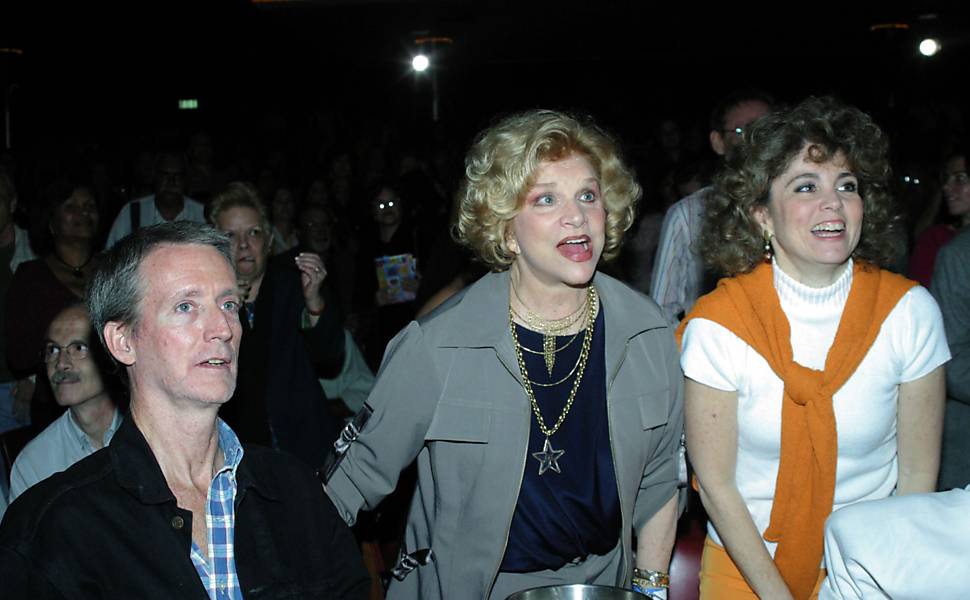 Tônia Carrero (centro) na estreia do show "Bibi in Concert 3", de Bibi Ferreira, no Canecão, no Rio, em 2004