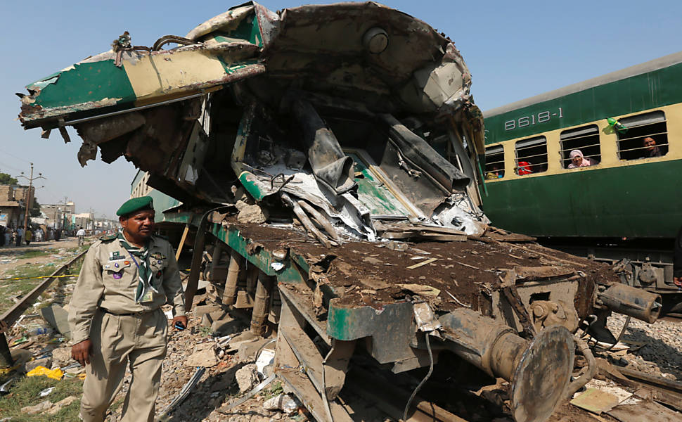 Acidente de Trem no Paquistão em 2019