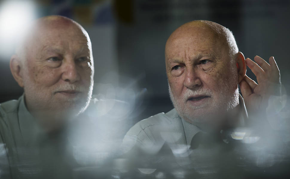 O sociólogo italiano Domenico De Masi durante entrevista à Folha