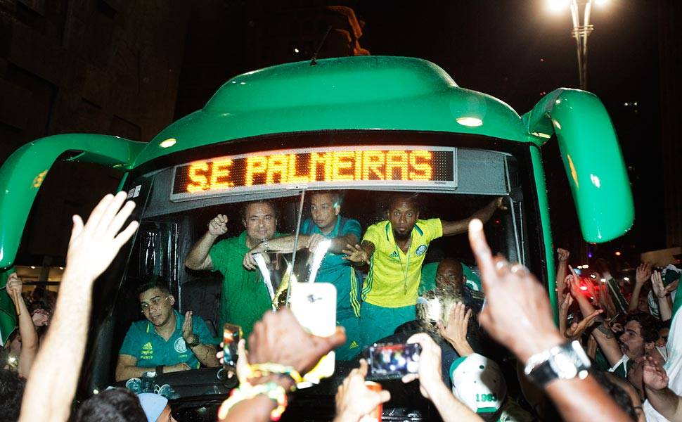 Palmeiras define título contra Chapecoense