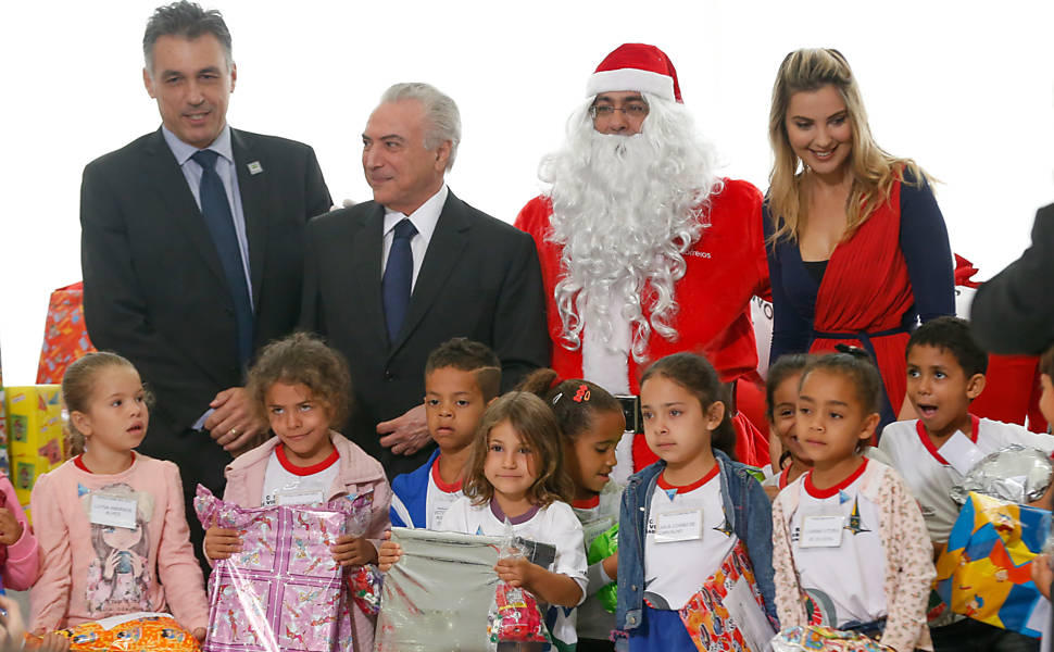 Festa de natal do Palácio do Planalto - 16/12/2016 - Política - Fotografia  - Folha de 