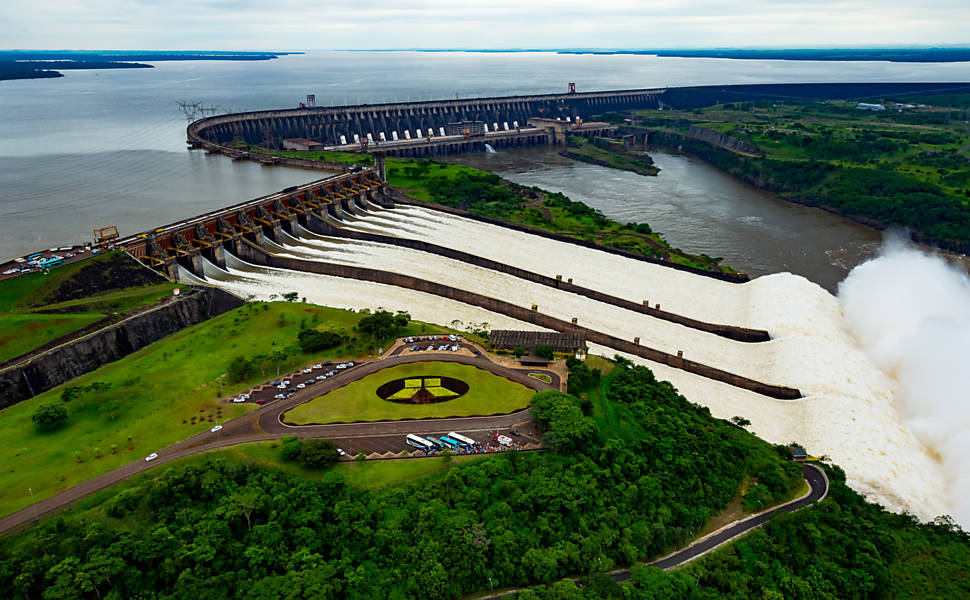 Paraguai pode travar negociações e emperrar verba milionária de Itaipu