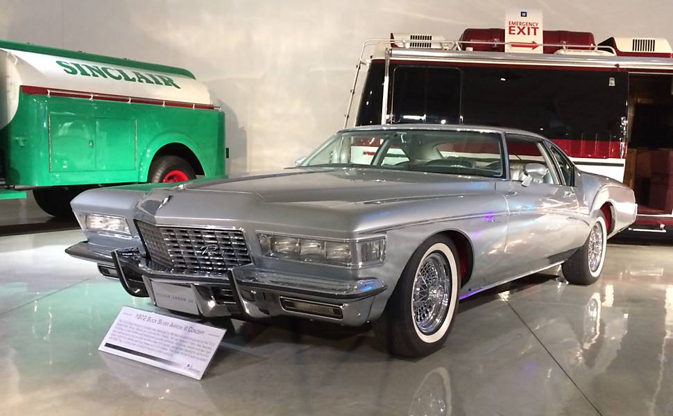 Buick Silver Arrow III Concept (1972) - Exibido há 45 anos no Salão de Detroit, o conceito apresentava evoluções no sistema de iluminação e um sistema que antecipou os controles de tração atuais