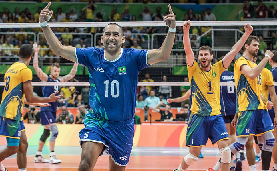 Brasil leva medalha de ouro em partida contra a Itália nas finais do Vôlei nas Olimpíadas Rio 2016
