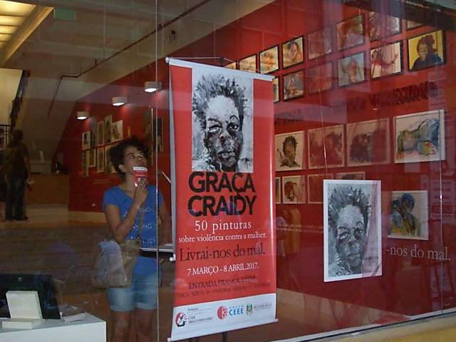 Telas estão expostas no Centro Cultural Erico Veríssimo, em Porto Alegre