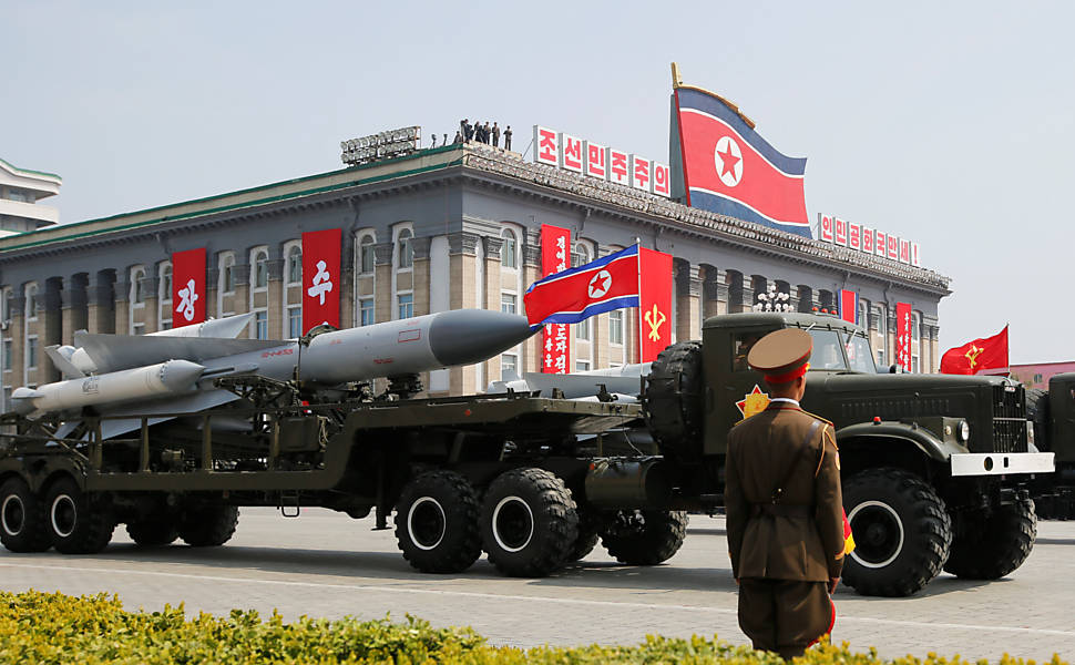 Desfile militar na Coreia do Norte