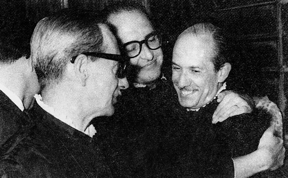 O crítico literário Antonio Candido, Jorge de Sena e José C. Lisboa em 1964