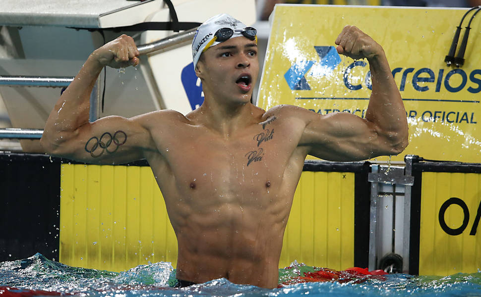 Nadador Gabriel Santos