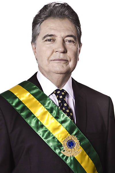 Fernando Henrique Cardoso é vivido pelo ator Norival Rizzo