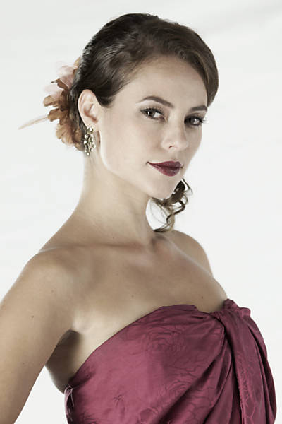 Paolla de Oliveira interpreta uma namorada do protagonista Gustavo Franco (cuja atuação foi feita pelo ator Otorrico Emílio Orciollo Neto).