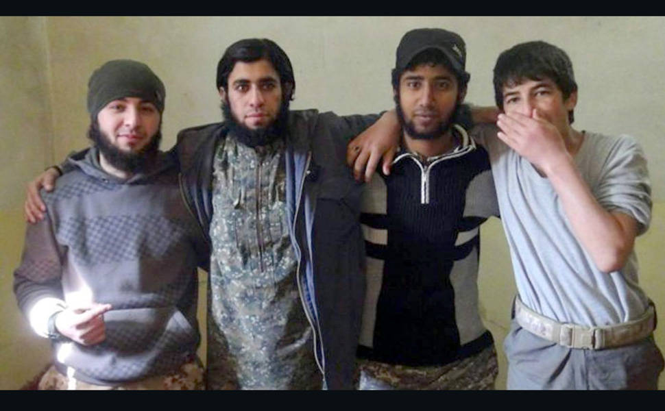 Nessa foto o jovem das outras imagens não aparece. As autoridades acreditam que ele batia a foto
